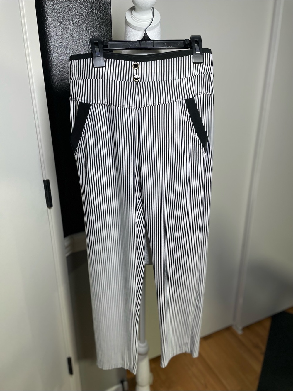 Black & White Striped Cropped Women's Pants